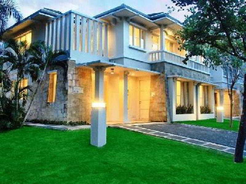Ciputra Golf, Club & Hotel Surabaya Eksteriør billede