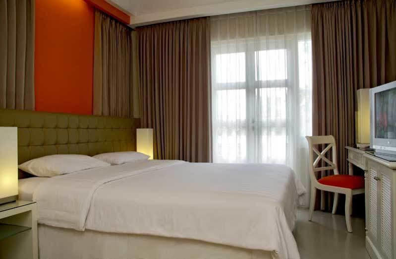 Ciputra Golf, Club & Hotel Surabaya Eksteriør billede